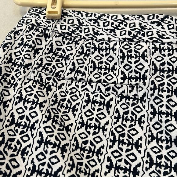Banana Republic black white patterned shorts Size 8 Length 14” - Picture 6 of 11